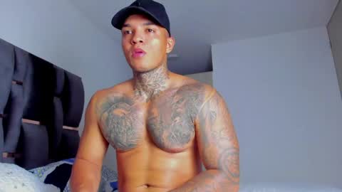 Snapshot of aquiles_elpapi chatting on 7, 6, 2026 AquilesElpapi online show from 7, 6, 2026