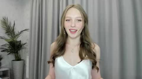 Lina online show from 30, 9, 2025