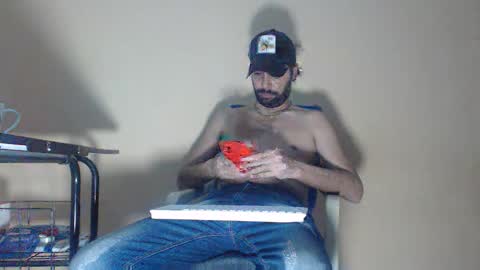 Snapshot of arabebigcock chatting on 5, 10, 2025 ARABE online show from 5, 10, 2025