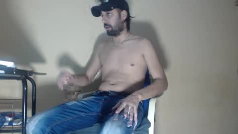 Snapshot of arabebigcock chatting on 6, 10, 2025 ARABE online show from 6, 10, 2025