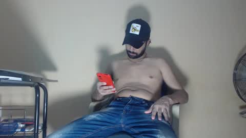 Snapshot of arabebigcock chatting on 11, 10, 2025 ARABE online show from 11, 10, 2025