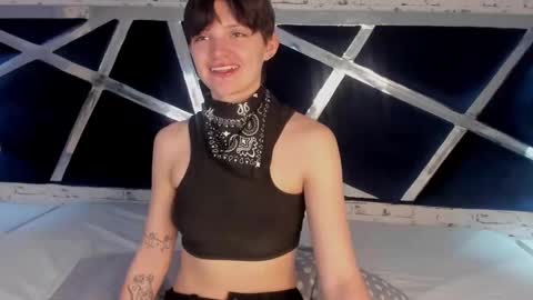 Snapshot of arabellablue chatting on 2, 10, 2025 ArabellaBlue online show from 2, 10, 2025