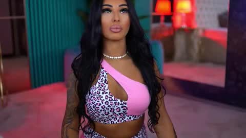 arabellaposh online show from 5, 11, 2025