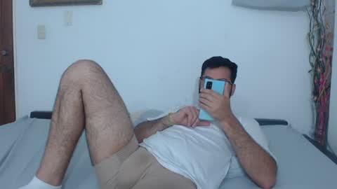 Snapshot of araboys chatting on 6, 6, 2026 Youssef Alkhoury online show from 6, 6, 2026