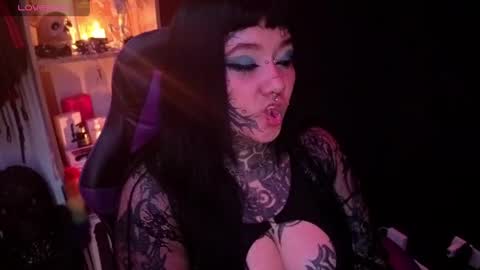 Carolain online show from 14, 4, 2026