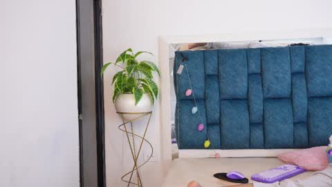   online show from 1, 4, 2026