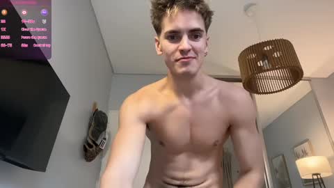 Snapshot of archievirt chatting on 7, 5, 2026 Archie online show from 7, 5, 2026
