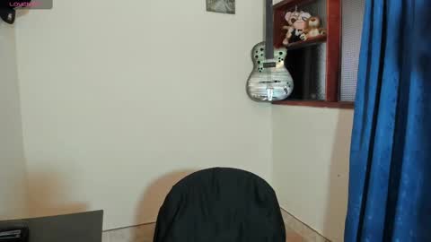 Snapshot of ares_johnsonn chatting on 5, 3, 2025 Ares online show from 5, 3, 2025