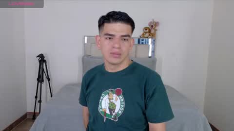 Snapshot of ares_johnsonn chatting on 15, 6, 2026 Ares online show from 15, 6, 2026