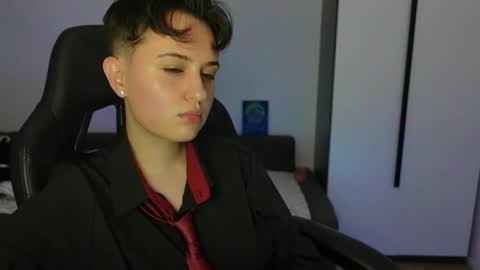 AresNoir online show from 6, 6, 2026