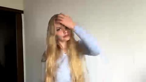 Snapshot of argeliaboivin chatting on 31, 10, 2025 Amelia online show from 31, 10, 2025