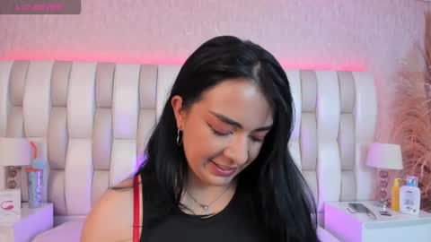 Snapshot of ari_lynn_ chatting on 4, 2, 2026 ari_lynn_ online show from 4, 2, 2026