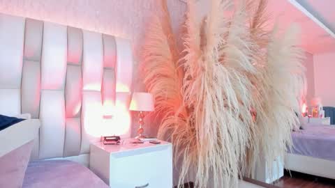 Snapshot of ari_lynn_ chatting on 4, 3, 2026 ari_lynn_ online show from 4, 3, 2026