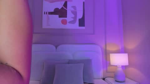 Snapshot of aria_greco chatting on 16, 9, 2025 Aria  online show from 16, 9, 2025