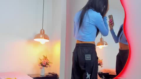 aria_millers1 online show from 4, 4, 2026