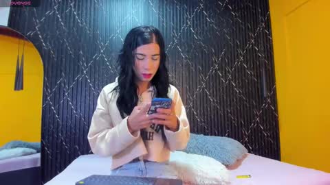 Aria Millers  online show from 16, 10, 2025