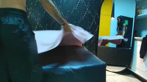 Aria Millers  online show from 11, 11, 2025