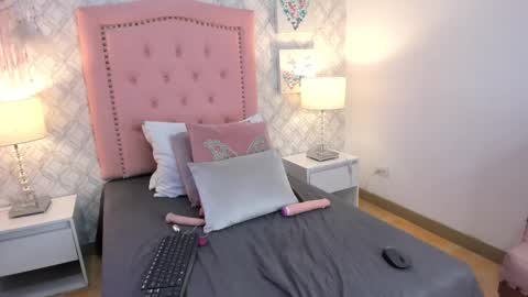 aria_star7 online show from 23, 9, 2025