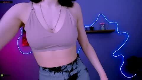 aria_wild_ online show from 10, 4, 2026