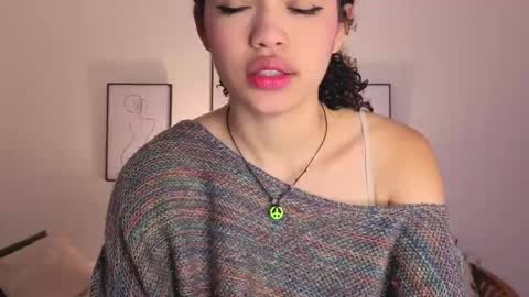 ariaa_23 online show from 28, 9, 2025
