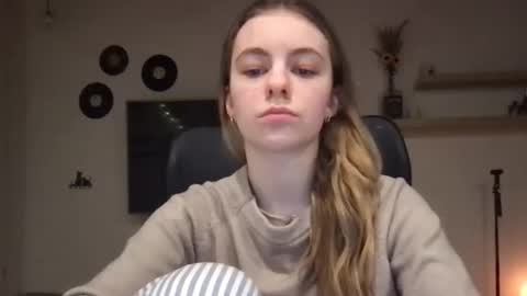 Snapshot of ariacreazy chatting on 24, 2, 2025 AriaCreazy online show from 24, 2, 2025