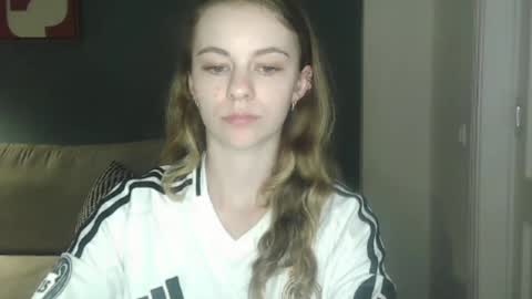 Snapshot of ariacreazy chatting on 22, 9, 2025 AriaCreazy online show from 22, 9, 2025