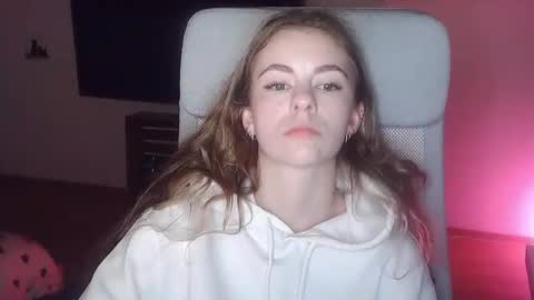 AriaCreazy online show from 17, 11, 2025