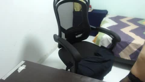 ...Ariana... online show from 8, 4, 2026