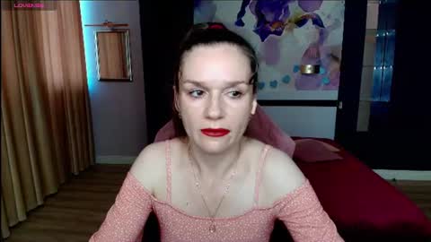 AriaGray online show from 2, 7, 2026