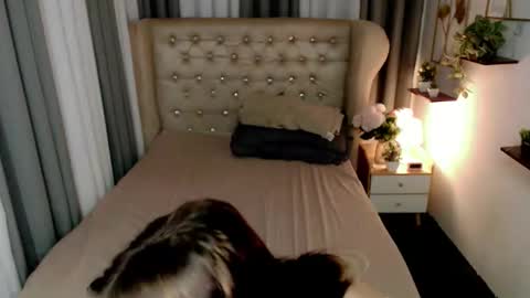 Snapshot of ariahooper chatting on 4, 3, 2026 Christine JorgensenChristmas wish breasts implants online show from 4, 3, 2026