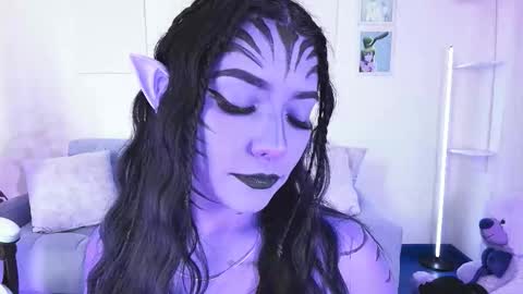   online show from 31, 10, 2025