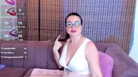 Snapshot of ariana_cross_ chatting on 19, 2, 2025 Ariana Cruz online show from 19, 2, 2025