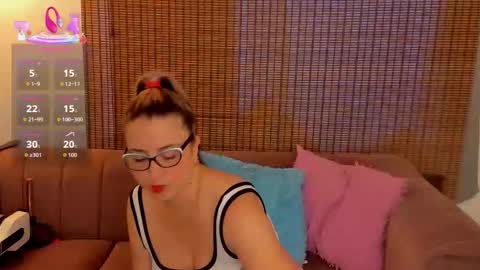 Snapshot of ariana_cross_ chatting on 9, 11, 2025 Ariana Cruz online show from 9, 11, 2025