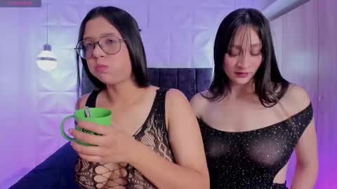 Snapshot of ariana_michel_ chatting on 10, 11, 2025 ariana_michel_ online show from 10, 11, 2025