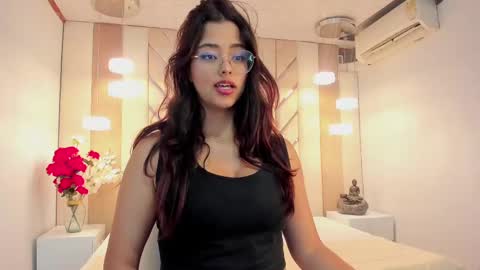 Ariana  online show from 21, 2, 2025