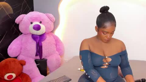 Snapshot of arianaablack chatting on 13, 5, 2026 Ariana online show from 13, 5, 2026
