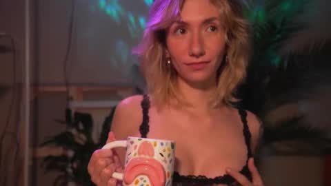 Olivka online show from 26, 10, 2025