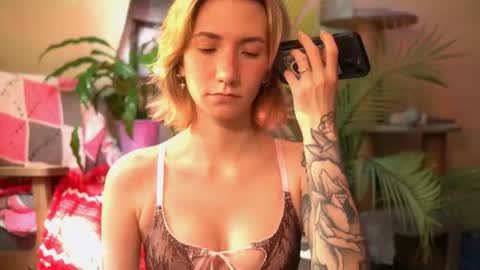 Snapshot of arianna_richi chatting on 12, 7, 2026 Olivka online show from 12, 7, 2026
