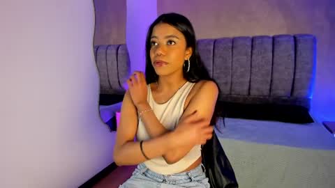 Snapshot of arianna_roxe_ chatting on 5, 7, 2026 arianna_roxe_ online show from 5, 7, 2026