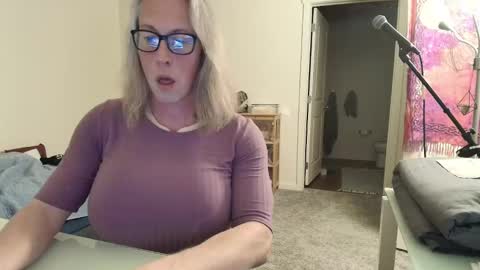 Snapshot of arianna_sinz chatting on 11, 9, 2025 Arianna Sinz online show from 11, 9, 2025