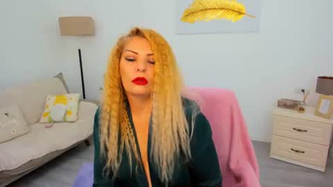 Snapshot of ariannaaxx chatting on 28, 6, 2026 Ariana online show from 28, 6, 2026