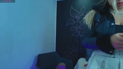 Snapshot of ariannafox_ chatting on 14, 11, 2025 A R I A N N A online show from 14, 11, 2025