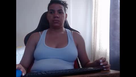 ariannaloovel online show from 28, 1, 2025