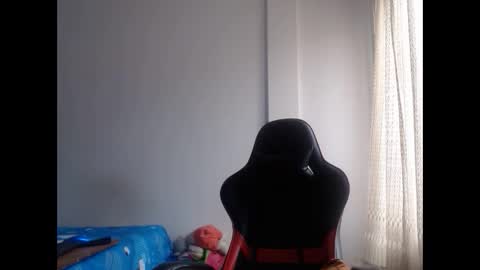 ariannaloovel online show from 4, 2, 2025