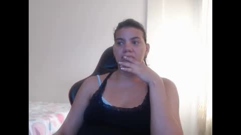 ariannaloovel online show from 24, 2, 2025