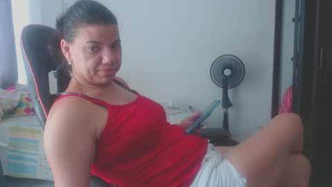 ariannaloovel online show from 29, 4, 2026
