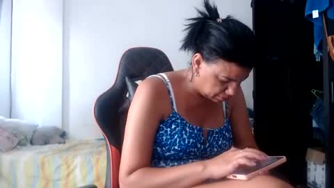 ariannaloovel online show from 17, 6, 2026