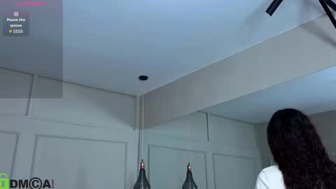 arielblossom____ online show from 4, 2, 2026