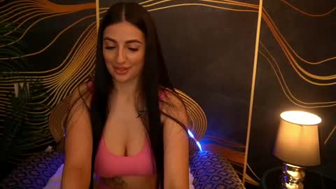 Snapshot of arielgemme chatting on 7, 3, 2025 Ariel online show from 7, 3, 2025