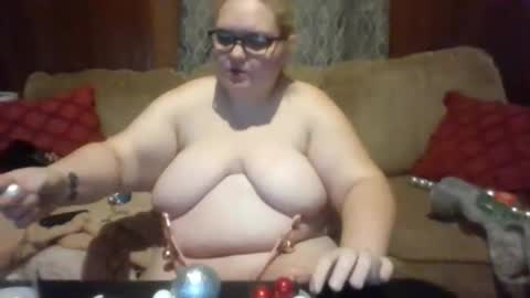 Snapshot of ariellejade06 chatting on 5, 12, 2024 ariellejade06 online show from 5, 12, 2024
